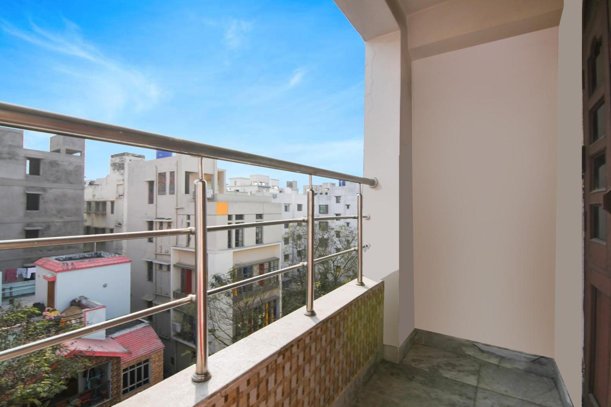 Hotel O Biswa Bangla Sarani Калькутта Экстерьер фото