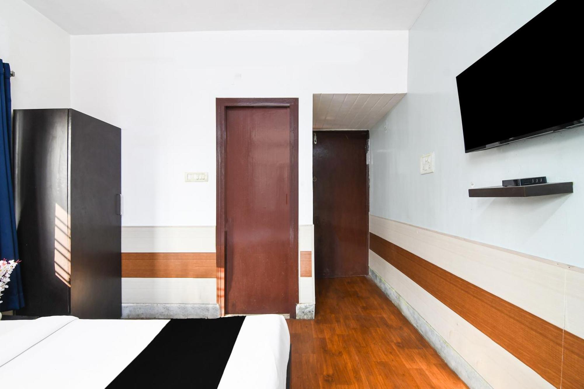 Hotel O Biswa Bangla Sarani Калькутта Экстерьер фото