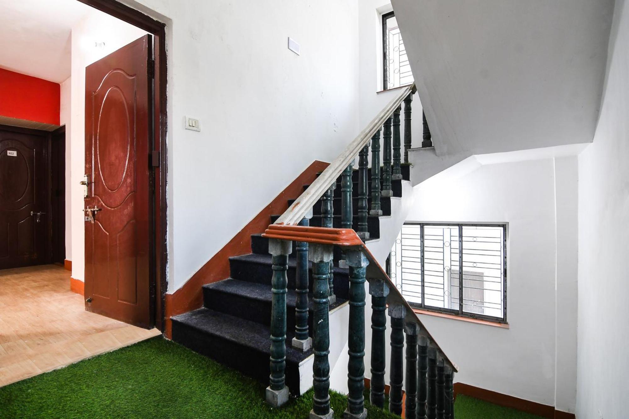 Hotel O Biswa Bangla Sarani Калькутта Экстерьер фото
